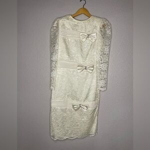 Womens Vintage Lace Wedding Dress Size 8